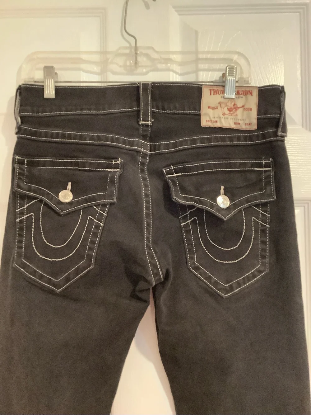 TRUE RELIGION Men’s Black Geno Relaxed Slim Flap Stretch Jeans 31